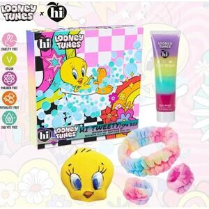 Tweety x Hi Peach Layne Bath Spa Box Gift Set